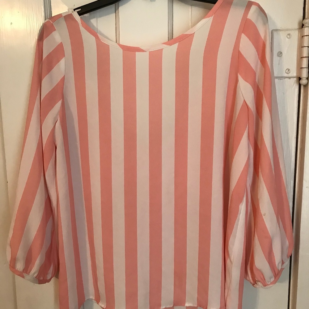 Low back blouse